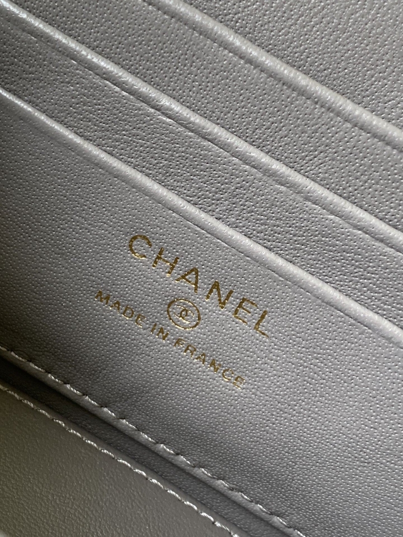 Ch**el cosmetic bags